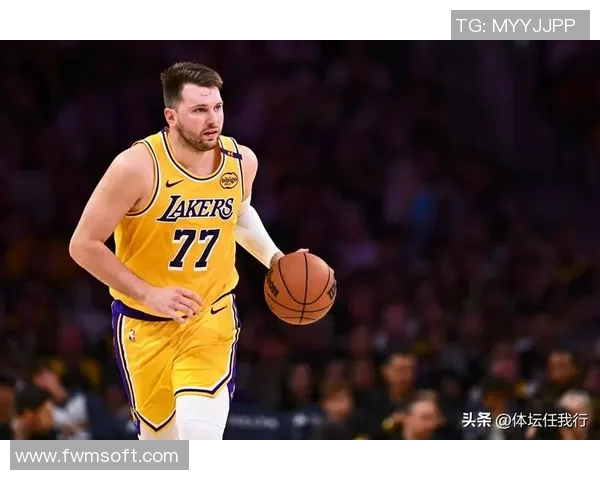 湖人爆冷31分惨败公牛 詹姆斯复出17分东契奇砍34+8