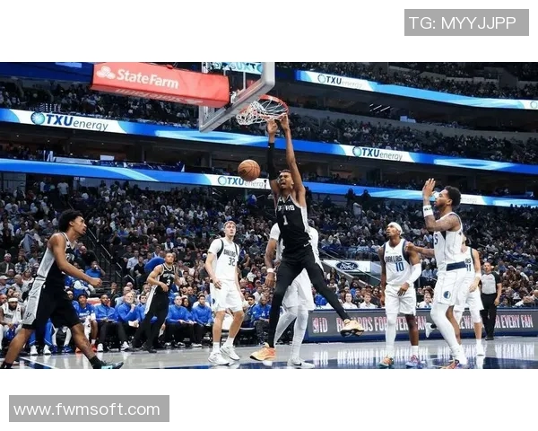 文班暴力劈扣引热议!马刺明日战篮网冲击三连胜 文班暴力劈扣引热议!马刺明日战篮网冲击三连胜