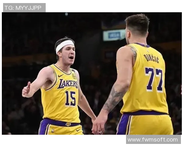 湖人惨败绿军！东詹休战里夫斯空砍36+8：提前6分钟认输苦吞败仗