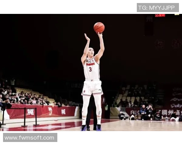 首胜，为何大胜山东？广东赢球功臣锁定，不是胡明轩，杜锋没选错