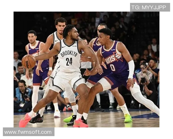 在这还是有牌面!小托马斯回母校看球 华盛顿大学社媒晒照欢迎! 在这还是有牌面!小托马斯回母校看球 华盛顿大学社媒晒照欢迎!